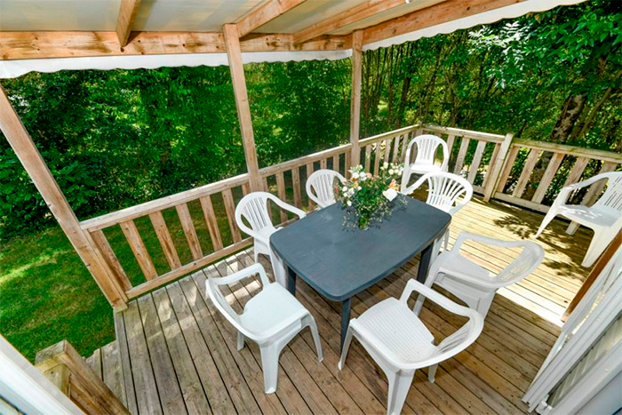 séjour en Vendée dans un petit camping avec une piscine couverte 